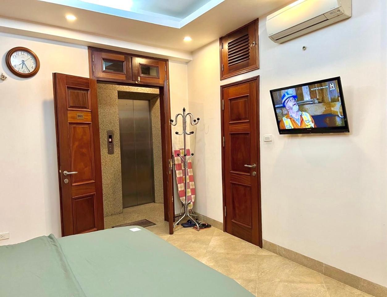 Serviced Apartment Next To The Hanoi Opera House Can Ho Day Du Tien Nghi Co Thang May Ngay Gan Nha Hat Lon Exteriör bild